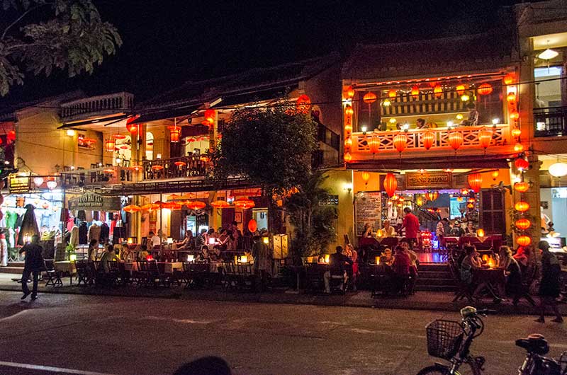 348 - Vietnam - Hoi An - imagen nocturna